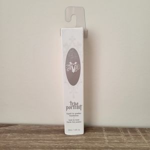 Kat Von D liquid to powder foundation tan 060